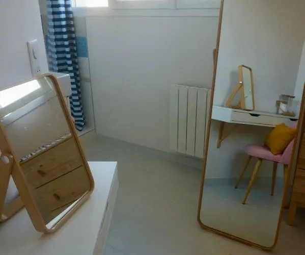 Le 27 - Cosy Centre-ville - Wifi Royan